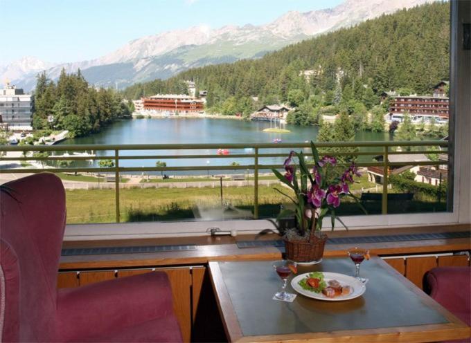 Grand Hotel Du Parc Crans-Montana Exterior photo